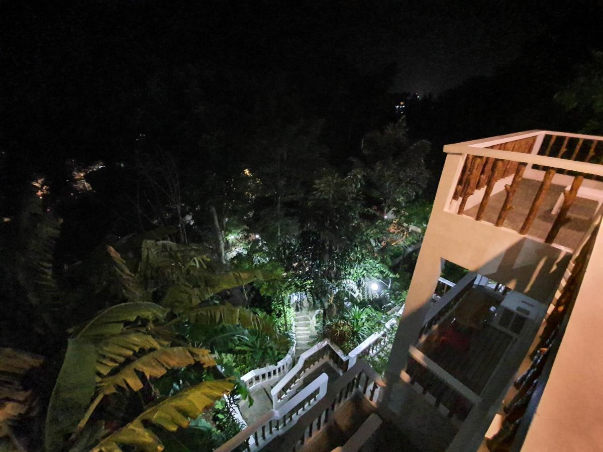Cocoloco Hotel 2*
