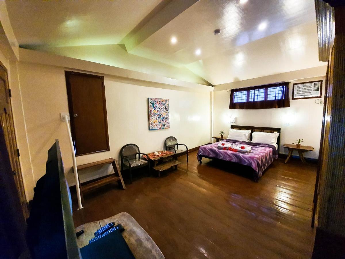 Cocoloco Hotel Manoc-Manoc